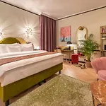 Sleepwell Boutique