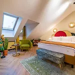 Sleepwell Boutique 4* ワルシャワ