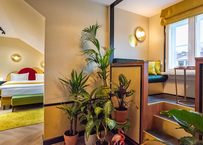 מלון דירות Sleepwell Boutique 4*