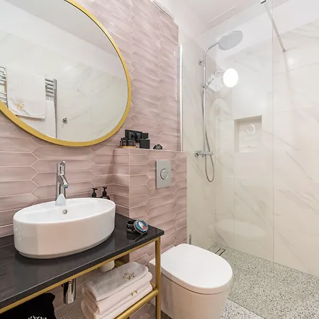 Sleepwell Boutique 아파트호텔 4*